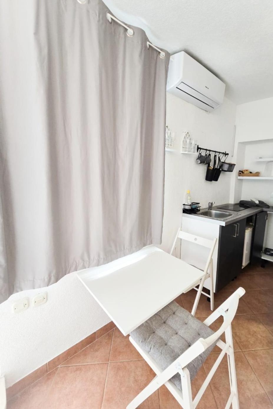 Private Bedroom With Bathroom 巴什卡沃达 外观 照片