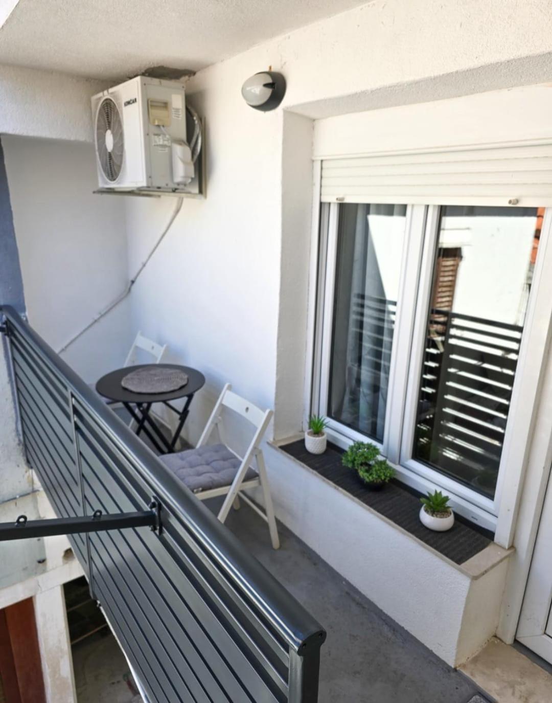 Private Bedroom With Bathroom 巴什卡沃达 外观 照片